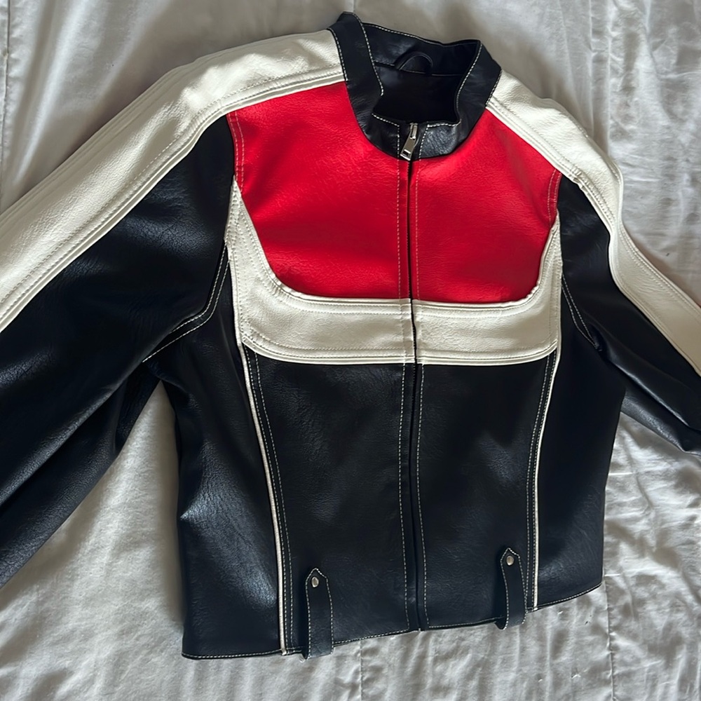 URBAN OUTFITTERS LEATHER JACKET